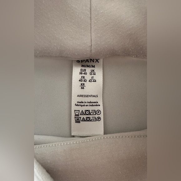 Spanx AirEssentials Mock Neck Dress • White Cloud size medium - Picture 7 of 12